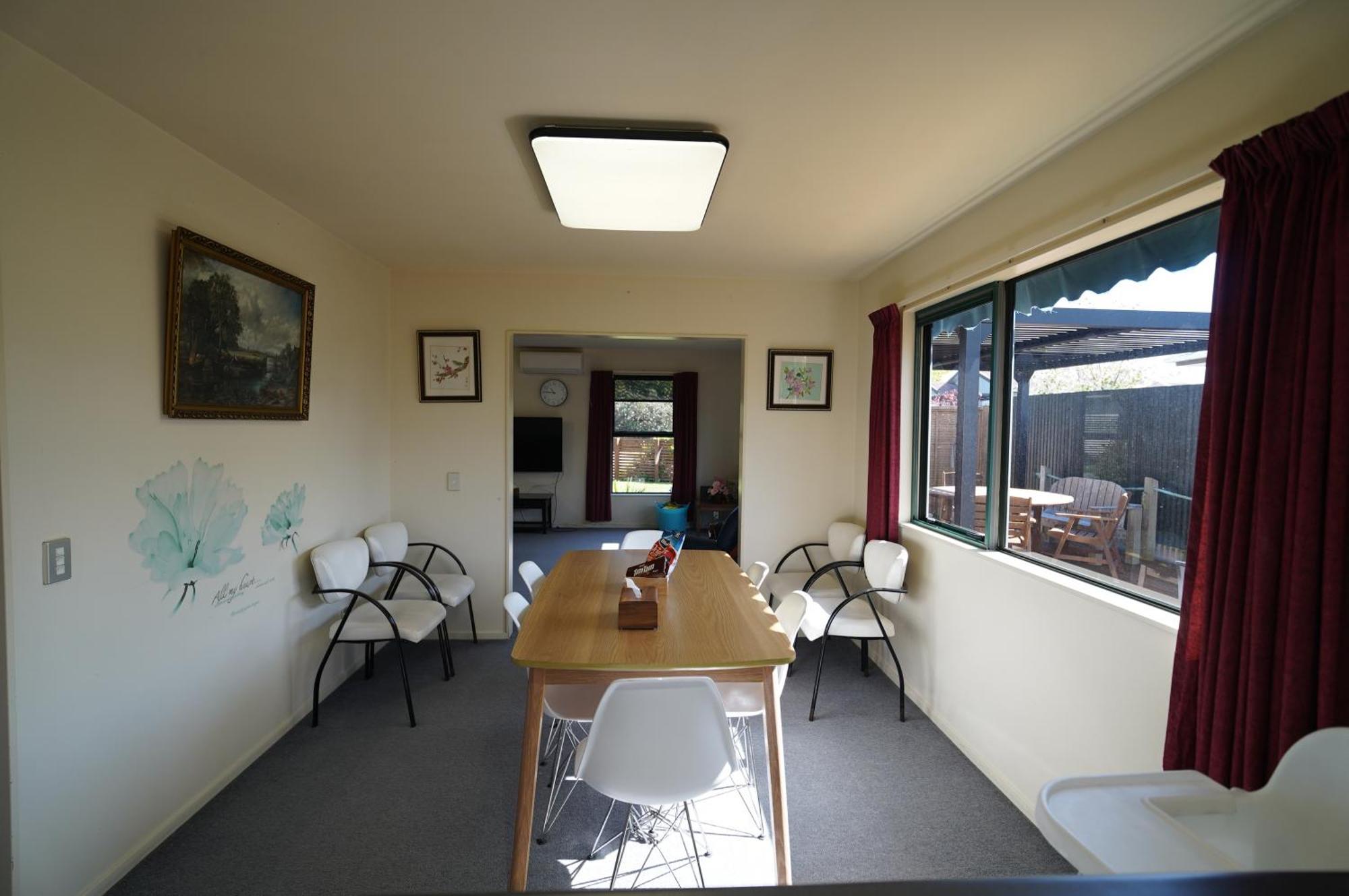 Atarau Grove Holiday House Paraparaumu Bagian luar foto